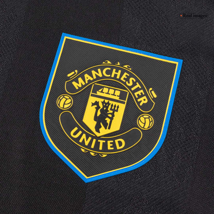Manchester United 2025/26 Kolmas Pelipaita Miesten