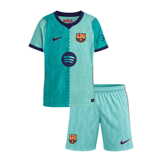 Barcelona lasten kolmas jalkapallosetti 2026/27 – pelipaita ja shortsit edestä