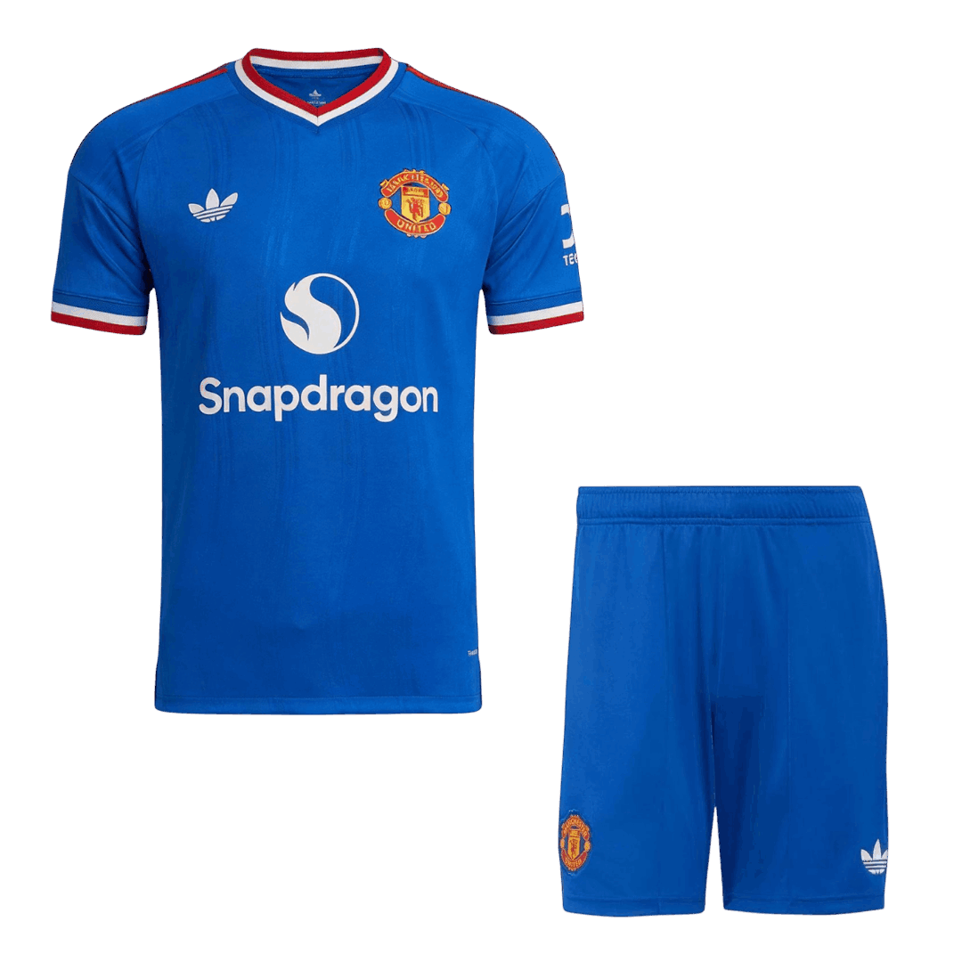 Manchester United vierasjalkapallosetti 2026/27 – pelipaita ja shortsit edestä
