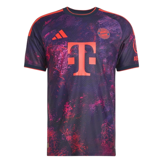 Bayern München kolmas pelipaita 2026/27 (pelaajaversio) – edestä