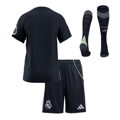 Real Madrid 2025/26 Vieras Lasten täydellinen peliasu [PREMIUM]