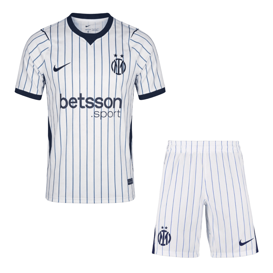 Inter Milan vierasjalkapallosetti 2026/27 – pelipaita ja shortsit edestä