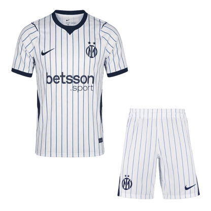Inter Milan vierasjalkapallosetti 2026/27 – pelipaita ja shortsit edestä