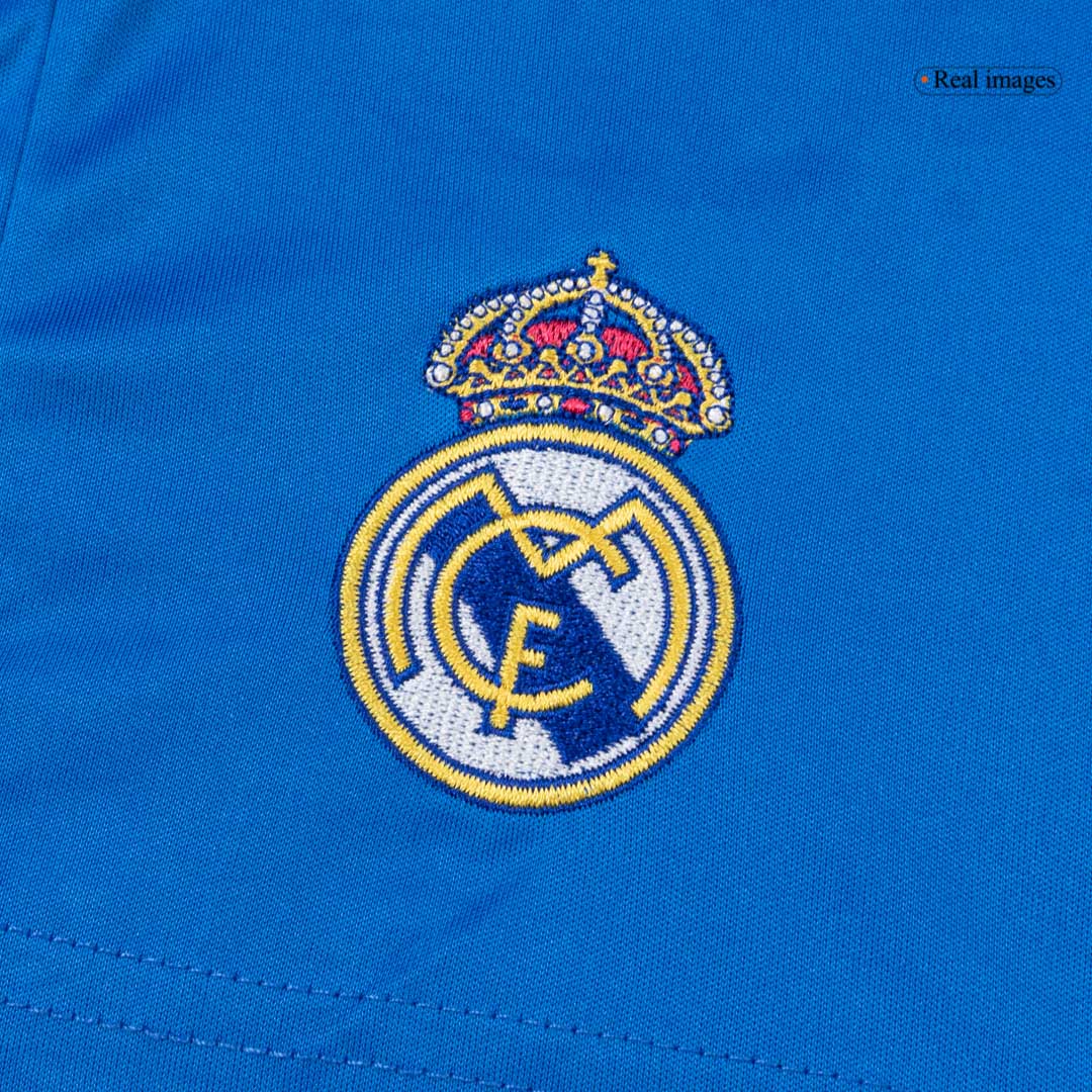 Real Madrid 2025/26 Kolmas Lasten täydellinen peliasu